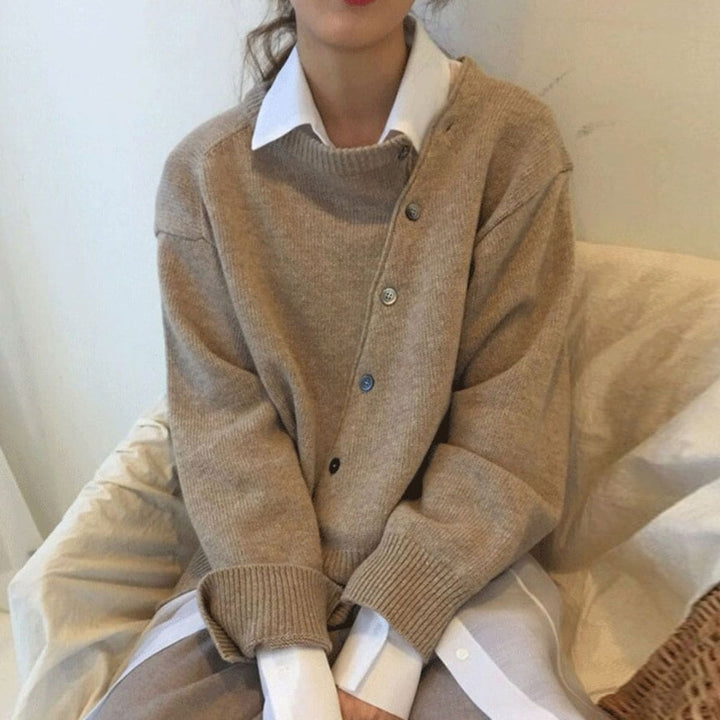 Calvyre-Paris | Constance | Cardigan à boutons asymétriques