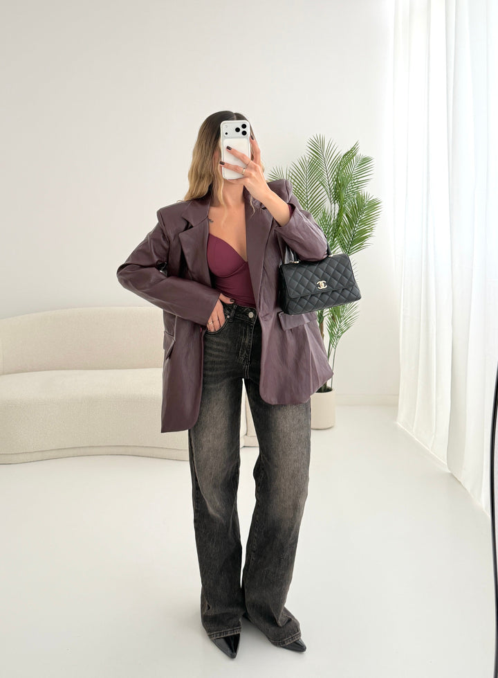Calvyre-Paris | Suzanne | Veste en simili cuir à bouton bordeaux