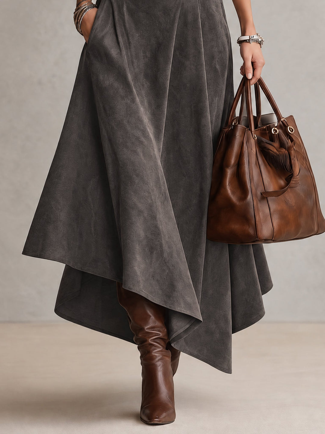 Calvyre-Paris | Clémence | Ensemble gris à col montant et jupe asymétrique