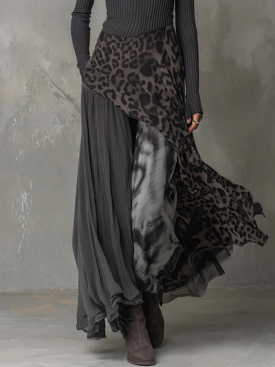Calvyre-Paris | Laëtitia | Robe longue à rayures grises et imprimé léopard