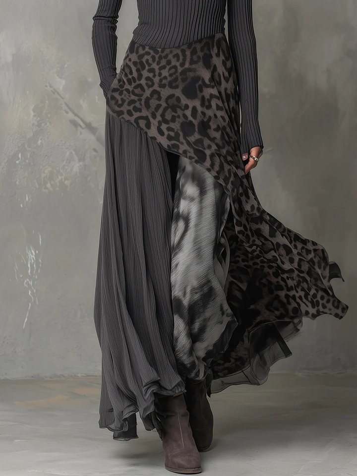 Calvyre-Paris | Laëtitia | Robe longue à rayures grises et imprimé léopard