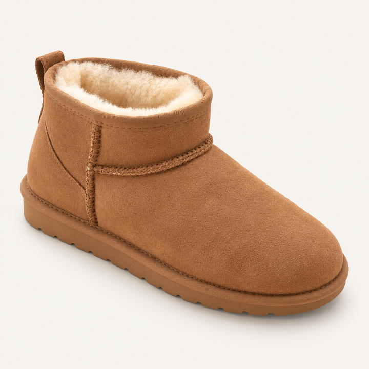 Calvyre-Paris Alix – Bottines fourrées femmes — vue de face sur fond blanc cassé.
