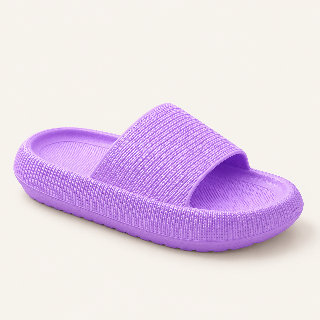 Cloud-Flops by Calvyre-Paris — Lilas, sur fond blanc cassé.