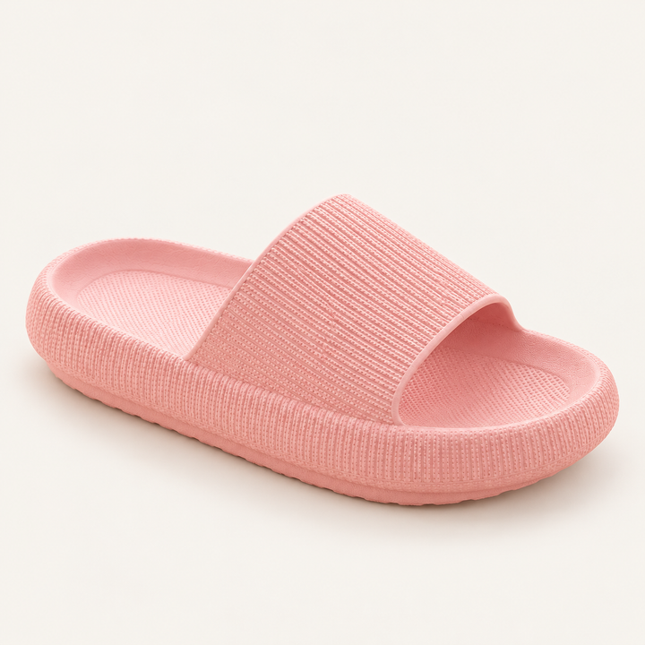 Cloud-Flops by Calvyre-Paris — Rose, sur fond blanc cassé.