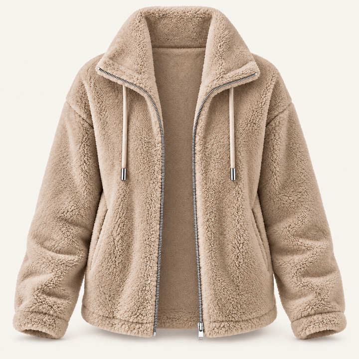 Calvyre-Paris Céliane – Veste teddy à col montant — Beige, sur fond blanc cassé.